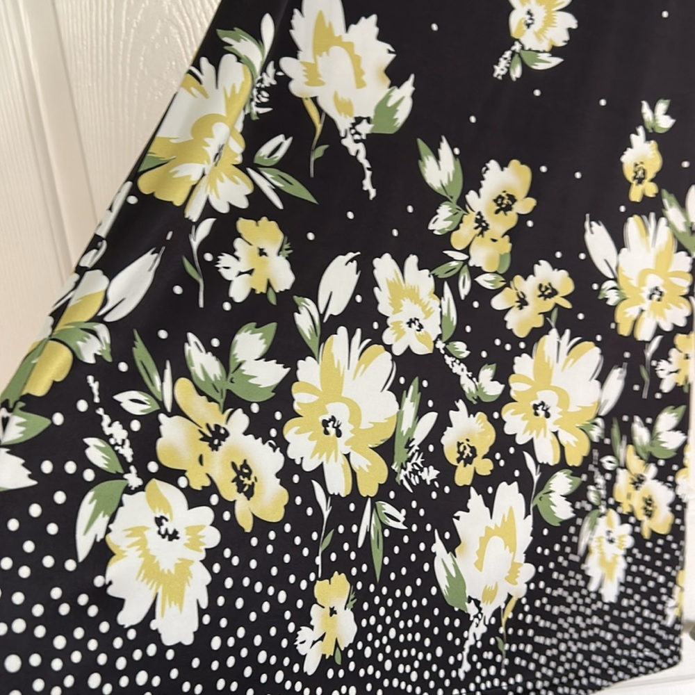 Tango Mango Chic Black Floral Midi Dress